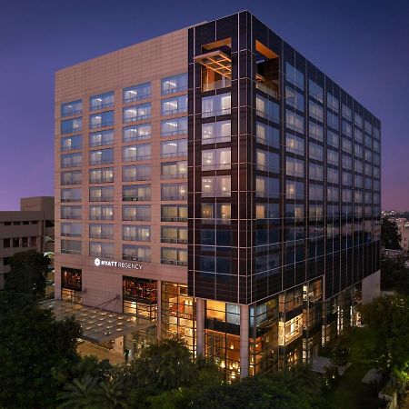Hyatt Regency Ahmedabad Otel Dış mekan fotoğraf The Hyatt Regency Hotel in San Francisco